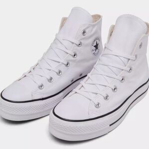 Converse Chunk Taylor Women's White High-Top Sneakers Size 9